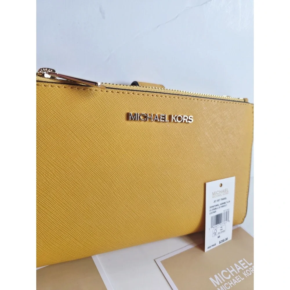 New Michael Kors Jet Set Travel Double Zip Wallet Leather Phone‎ Yellow NEW